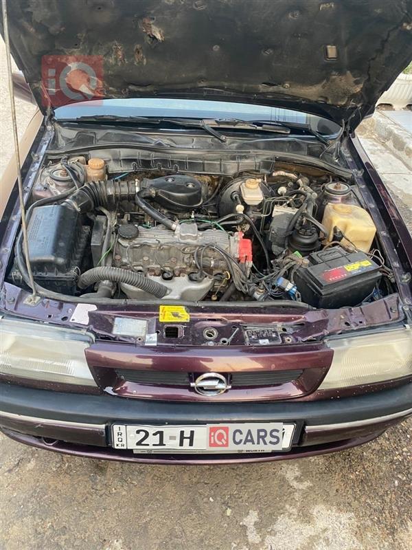 اوبل فيكترا 1992 للبيع في العراق -  بغداد